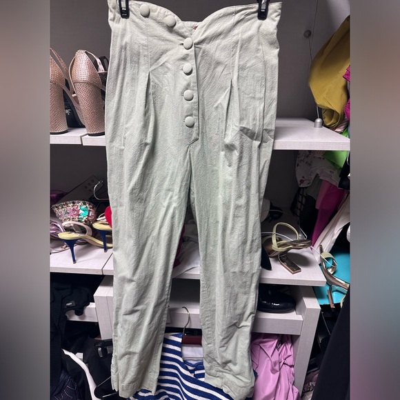 Set - Picture 3 of 3